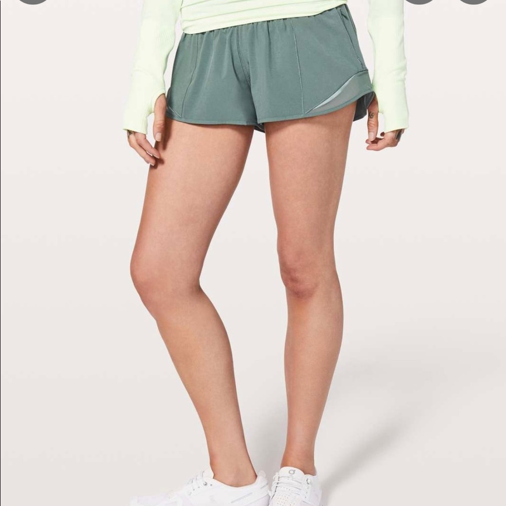 COPY - Lululemon hotty hot HR shorts
